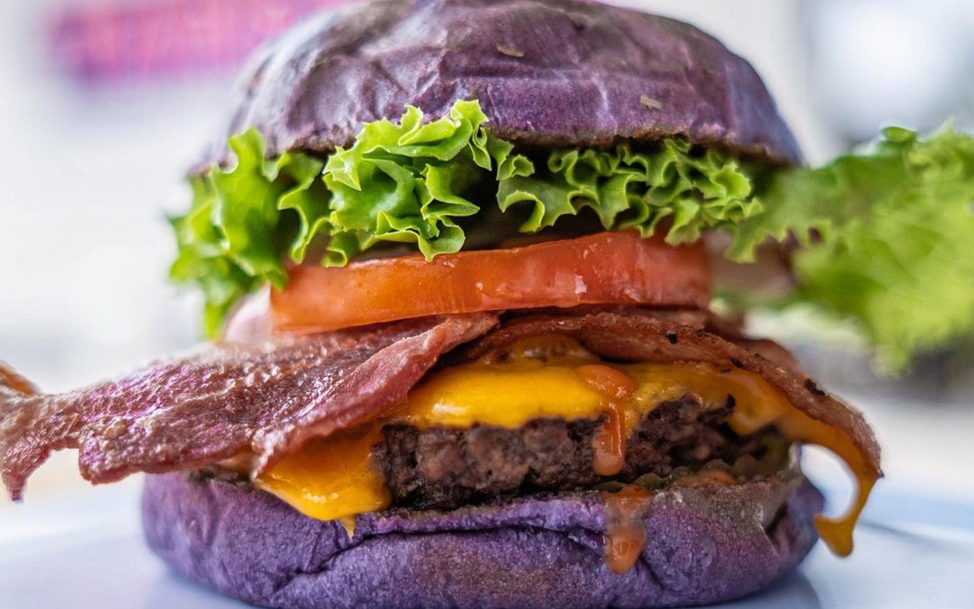Best Burgers in Kahuku, HI | Taro Hut | Burgers near me